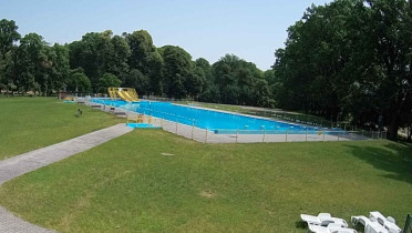 Immagine di anteprima della webcam Swimming Pool - Holešov