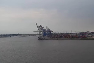 Preview webcam image Hamburg - port