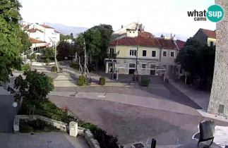 Immagine di anteprima della webcam Novi Vinodolski - strada principale