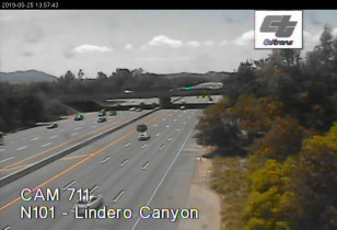 Webkamera előnézeti kép  Westlake Village - US-101 North At Lindero Canyon Rd