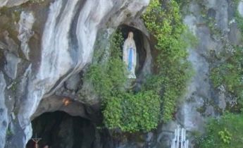 Image d'aperçu de la webcam Lourdes - Grotte de Massabielle